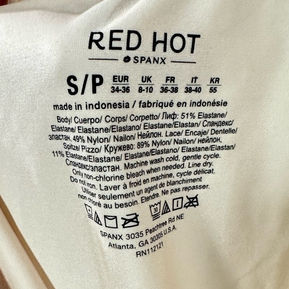 Spanx Red Hot Assets Luxe and Lean Firm Control lace slip size S - Picture 10 of 11